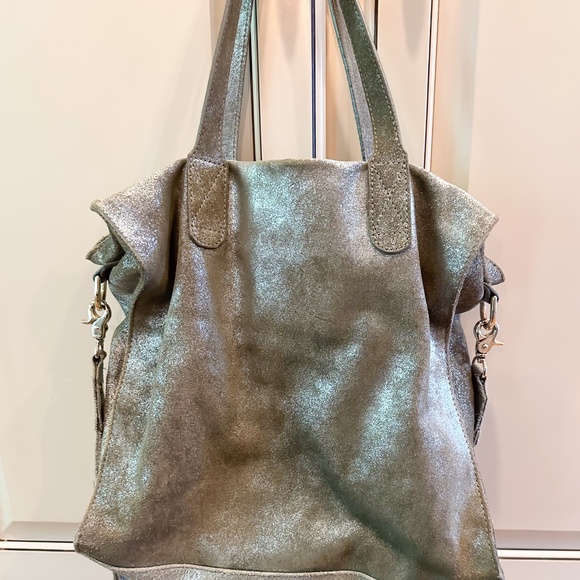 Erin Condren Metallic Silver Sueded Crossbody Bag - Lightly Used - Picture 3 of 8